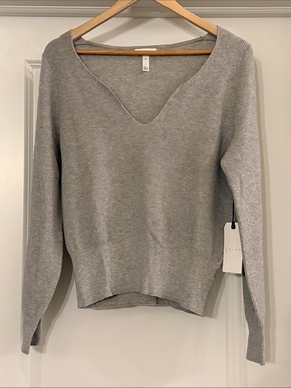Leith Women’s Gray Pearl Heather V Sweater - M NWT